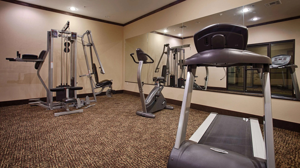 Best Western Plus Emory at Lake Fork Inn & Suites