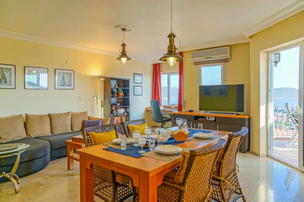 Picus Apartment