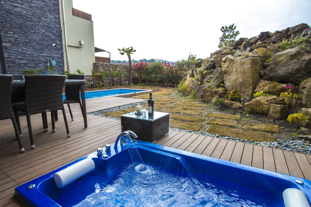 Leeum Island Spa & Pool Villa