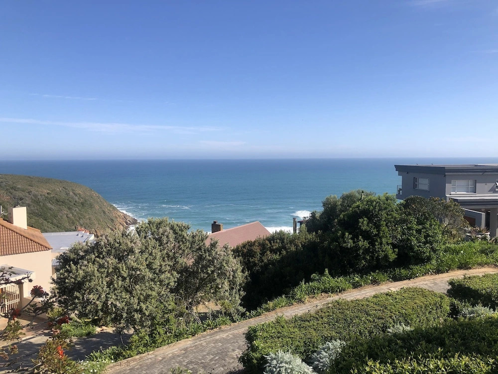 Duttons Cove Guest House