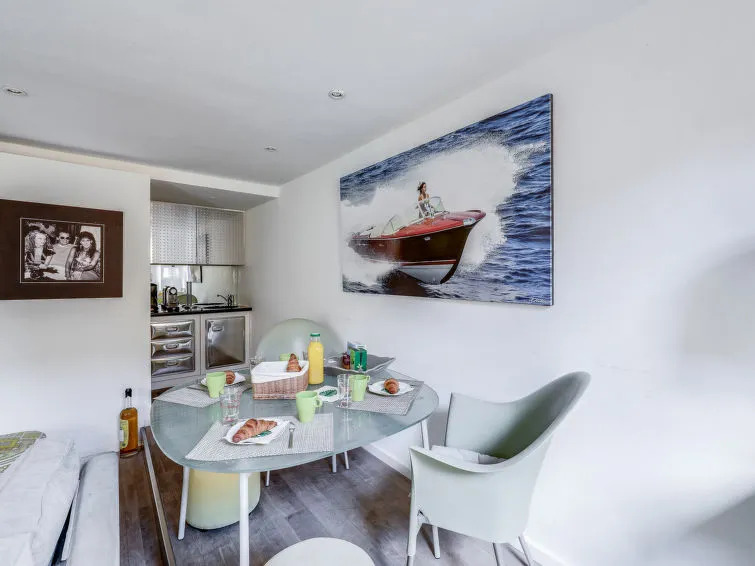 Apartment Rue Du Commandant Guichard