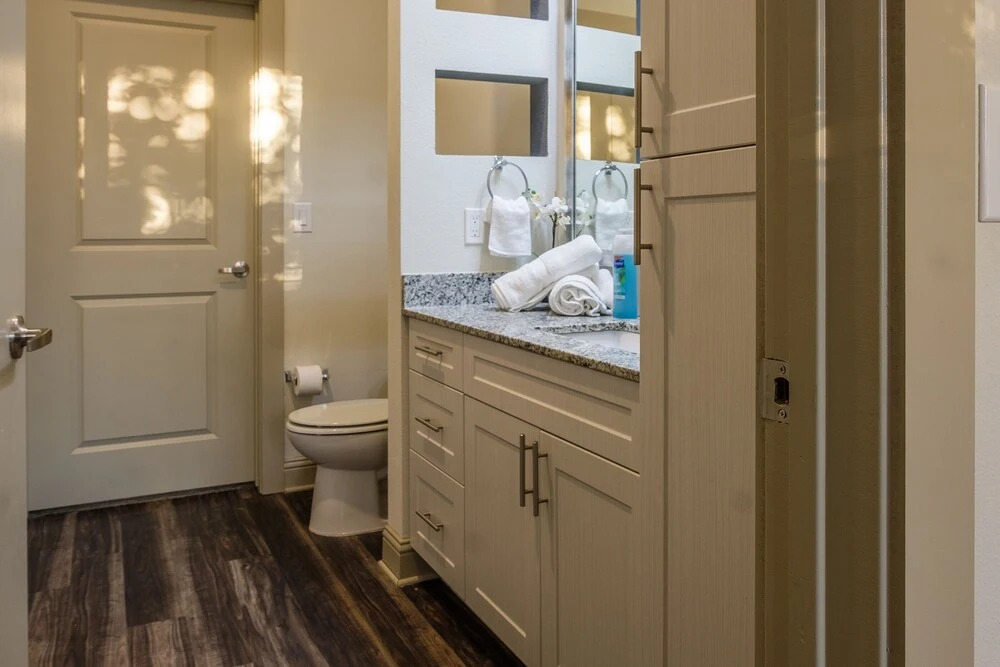Turtle Creek Apartments by Frontdesk