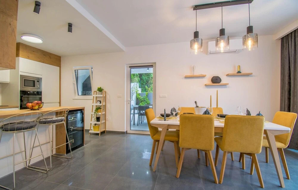 Beautiful Home In Bast