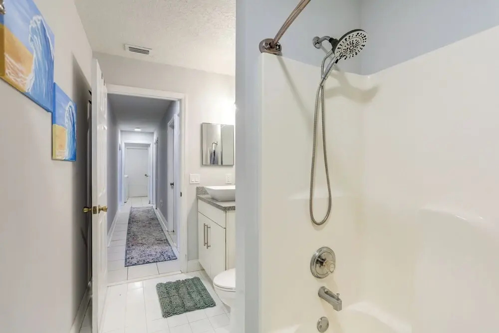 Inviting Jensen Beach Home w/ Screened-in Patio!