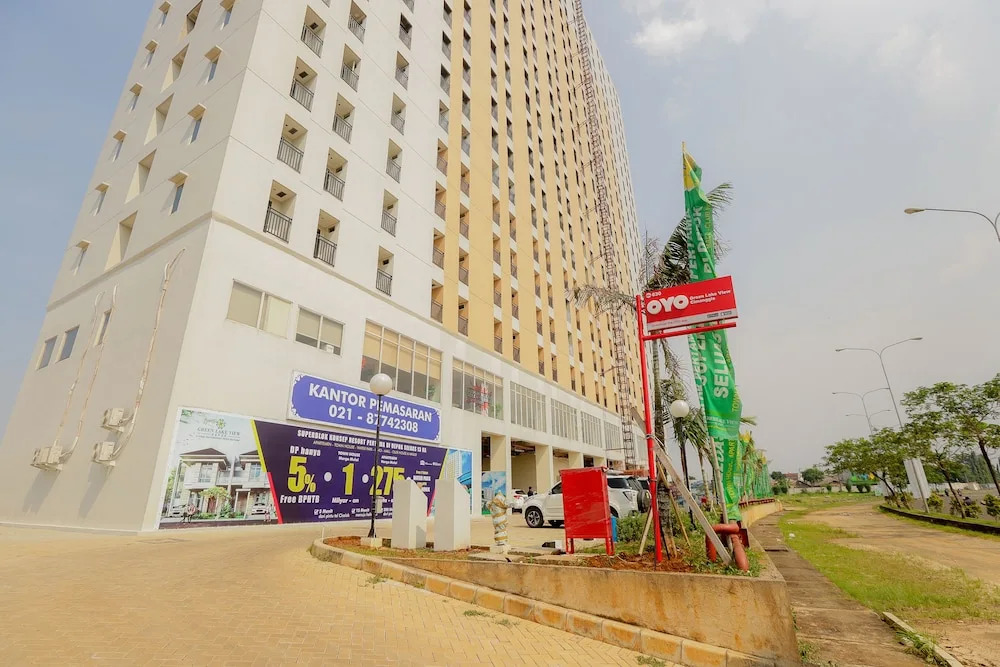 Green Lake View Cimanggis by OYO Rooms