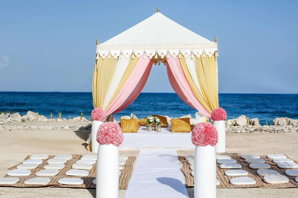 TRS Yucatan Hotel