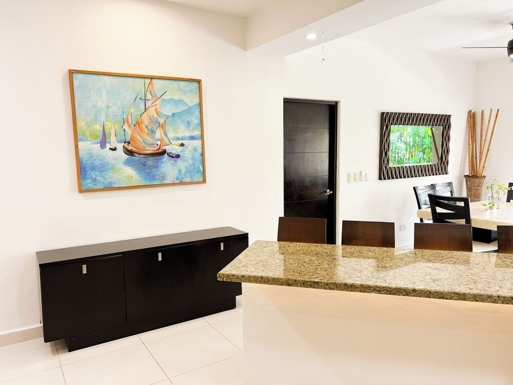 Relajate hermoso jardín y 2 piscinas