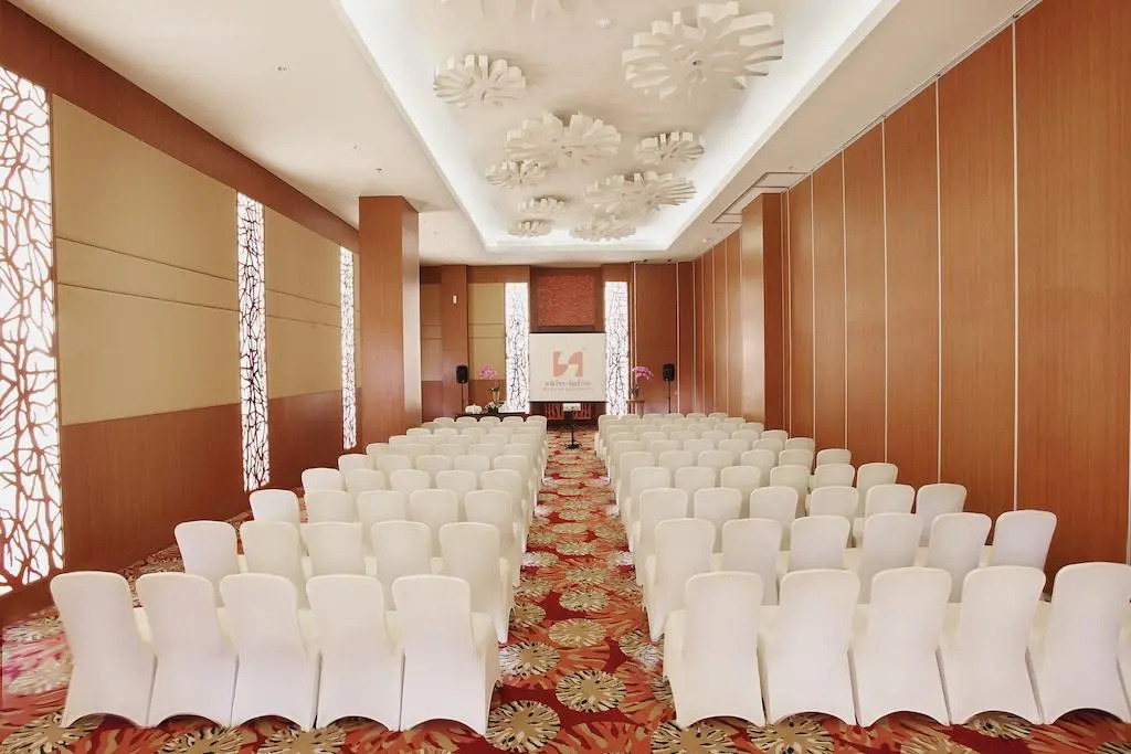 Swiss-Belinn Manyar