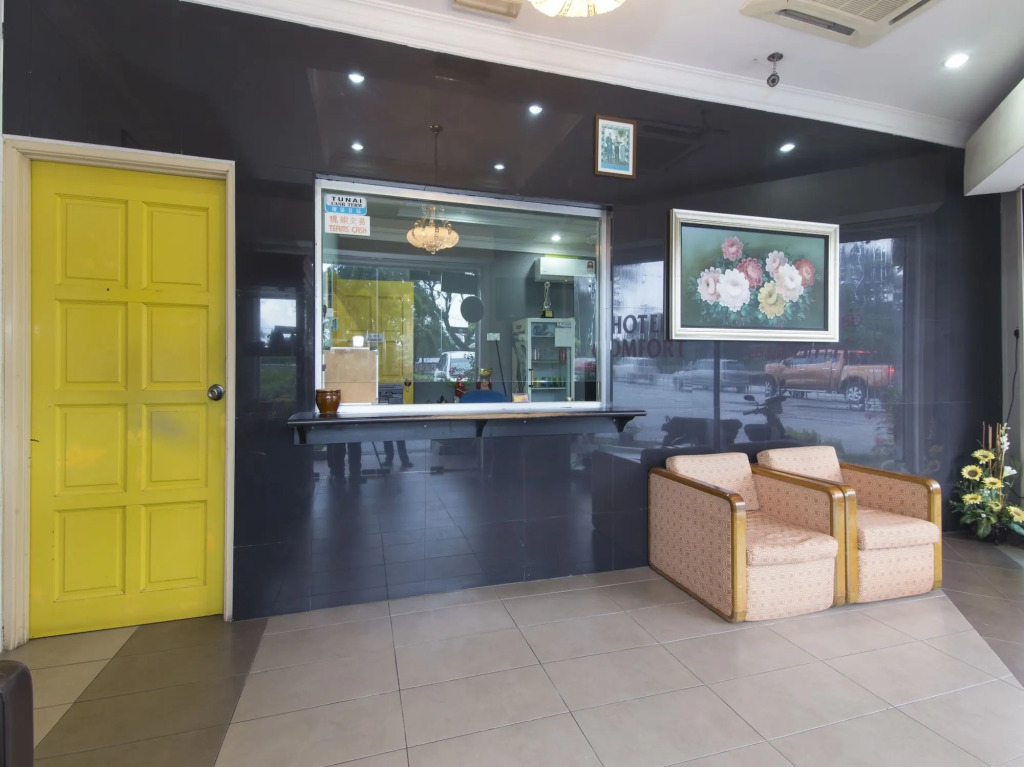 OYO 746 Hotel Comfort