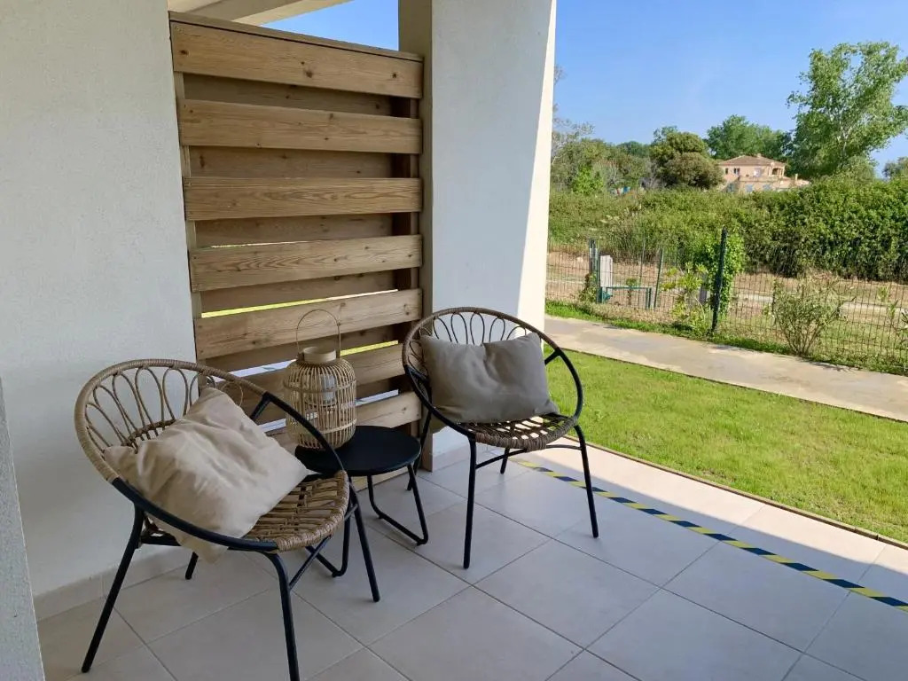 Residence Marina di Bravone - appartement 4 personnes Vue Mer RDC N29