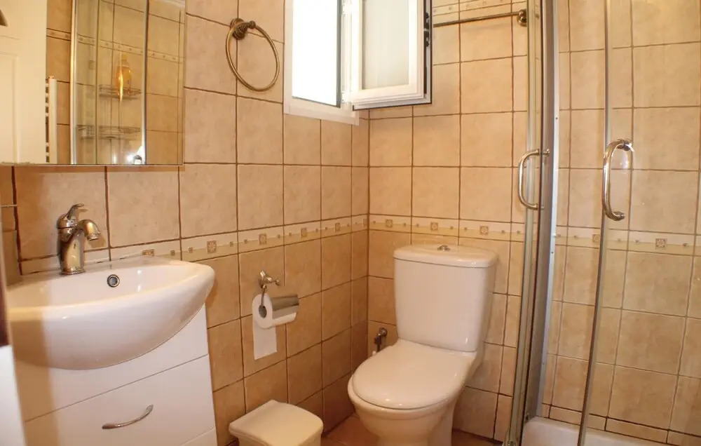 3 Bedroom Awesome Home In Nea Makri