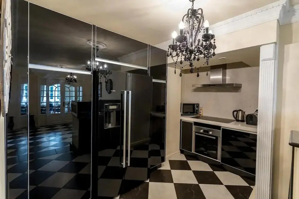 Orangesquare-4bedroom -4 Bathrooms-8 Guests