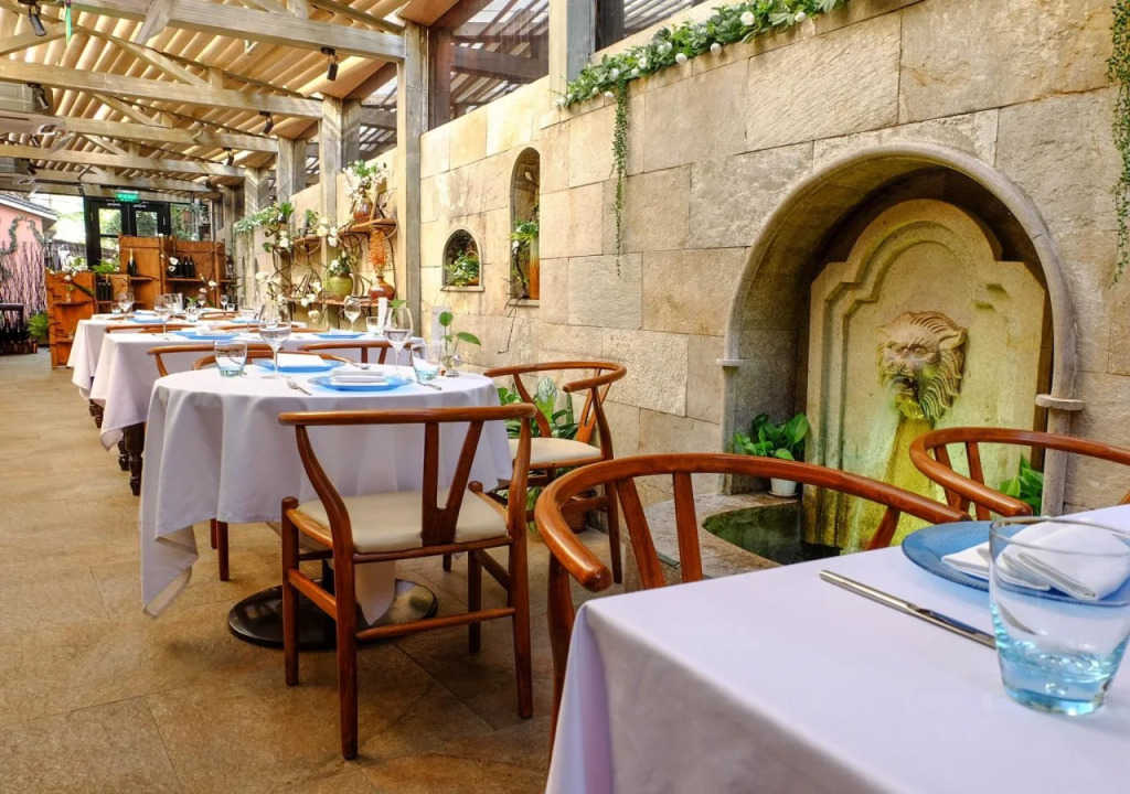 Casa Serena Spa and Hotel