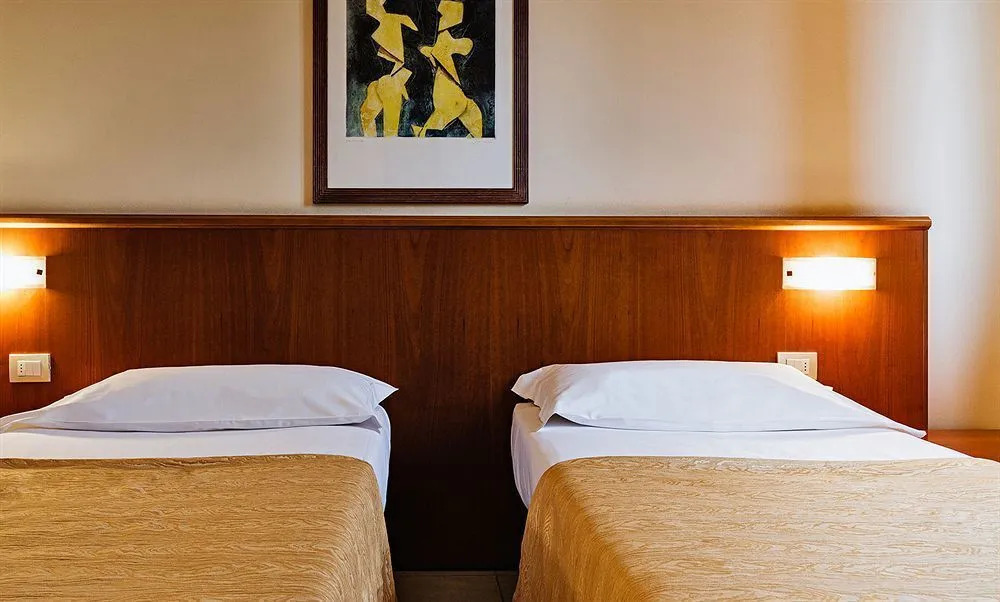 Hotel Leonardo