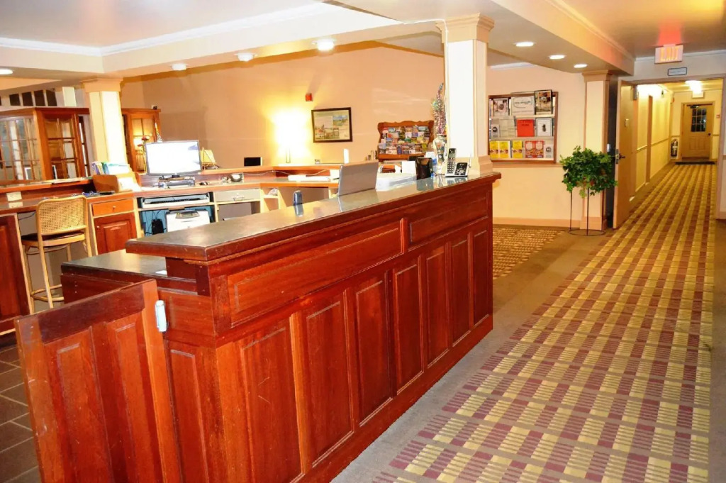 New World Inn