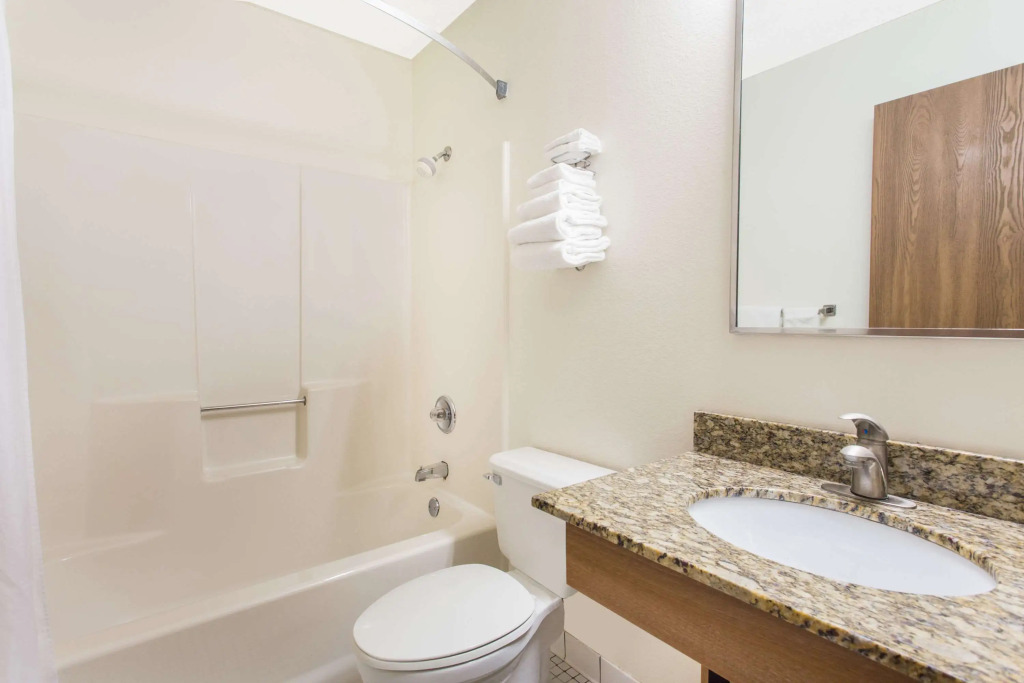 Days Inn by Wyndham Austin