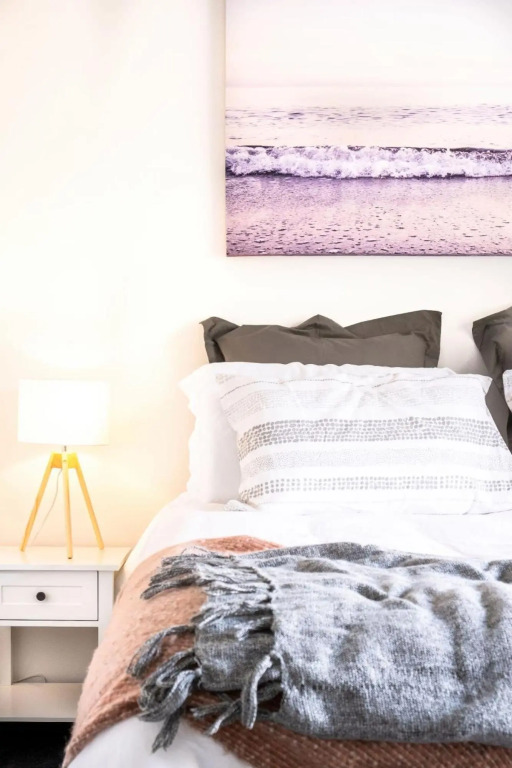 Modern Pet-friendly Mudjimba Townhouse