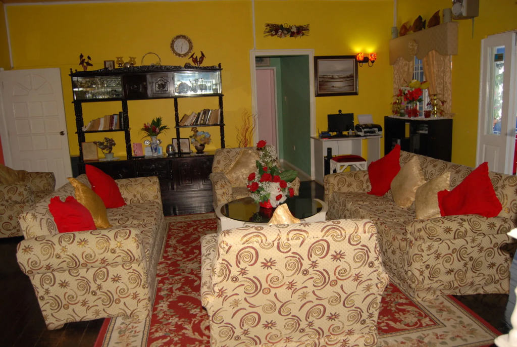 Pink Hibiscus Bed and Breakfast