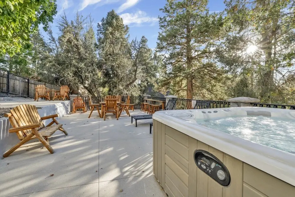 2178-sunset Ridge Villa 5 Bedroom Home by RedAwning