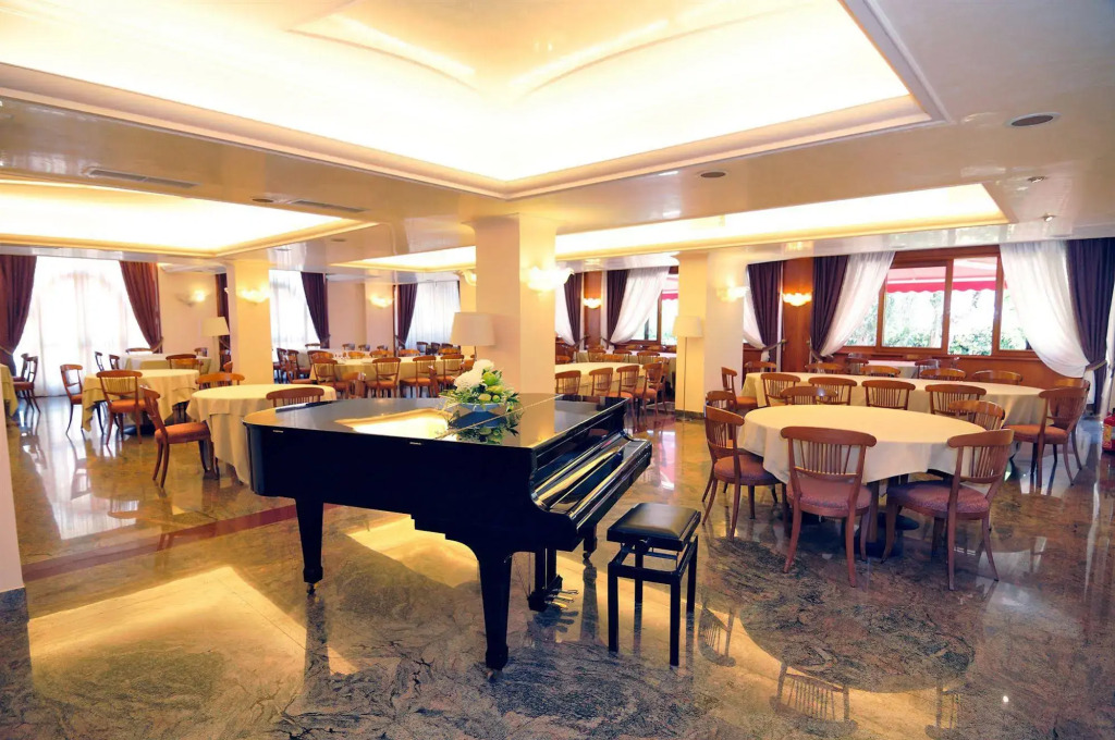 Hotel Apeneste