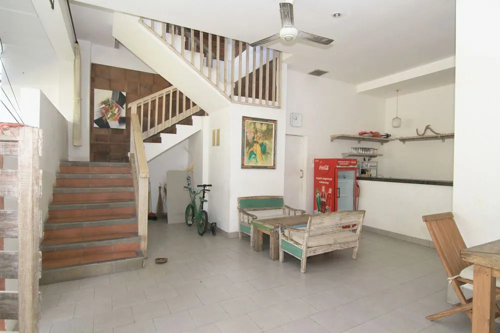 Airy Seminyak Kerobokan Tegal Cupek Gang Karna Bali