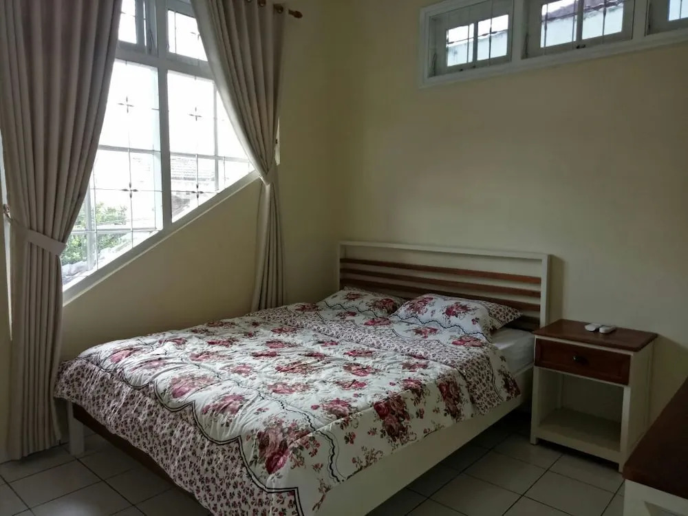 Farmhouse Homestay Jogja