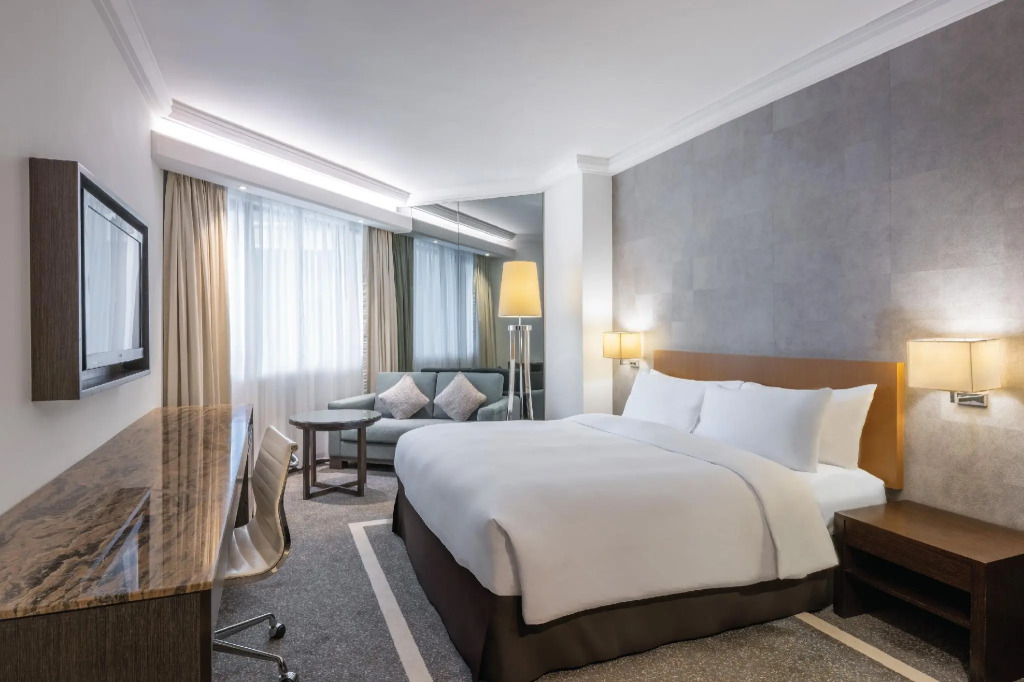 Gateway Hotel, Marco Polo