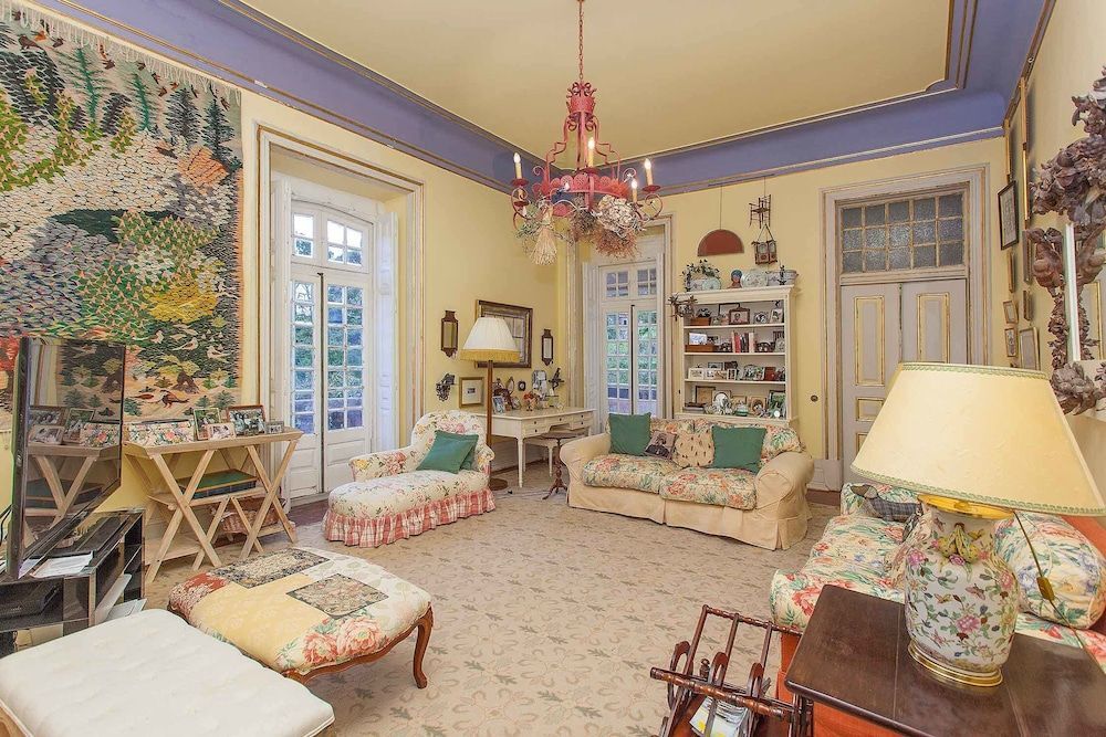 The Romantic Suites & Garden Guest House - Adults Only