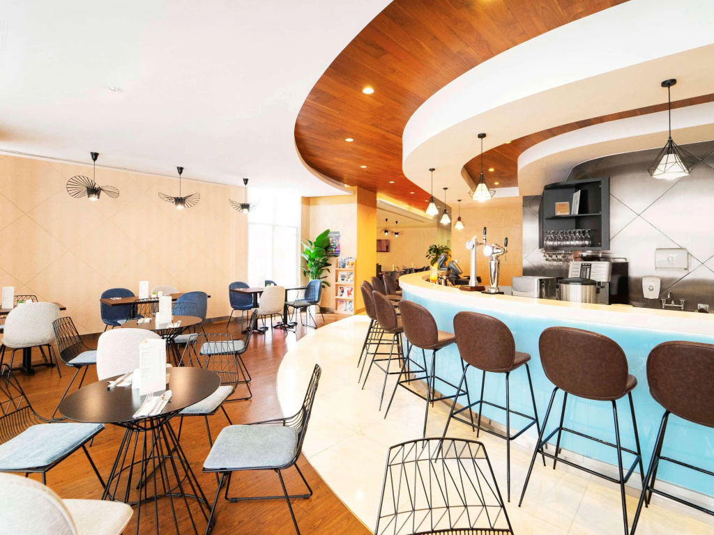 Ibis Hong Kong Central & Sheung Wan