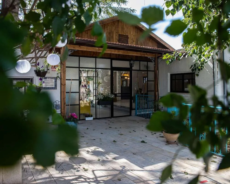 Neve Shalom Hotel