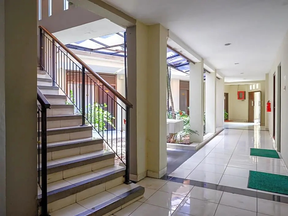 RedDoorz Jalan Sriwijaya near Polda Jateng