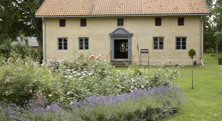 Skedemosse Gård
