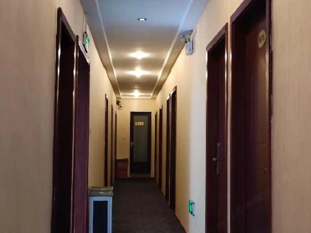 116 Business Hostel