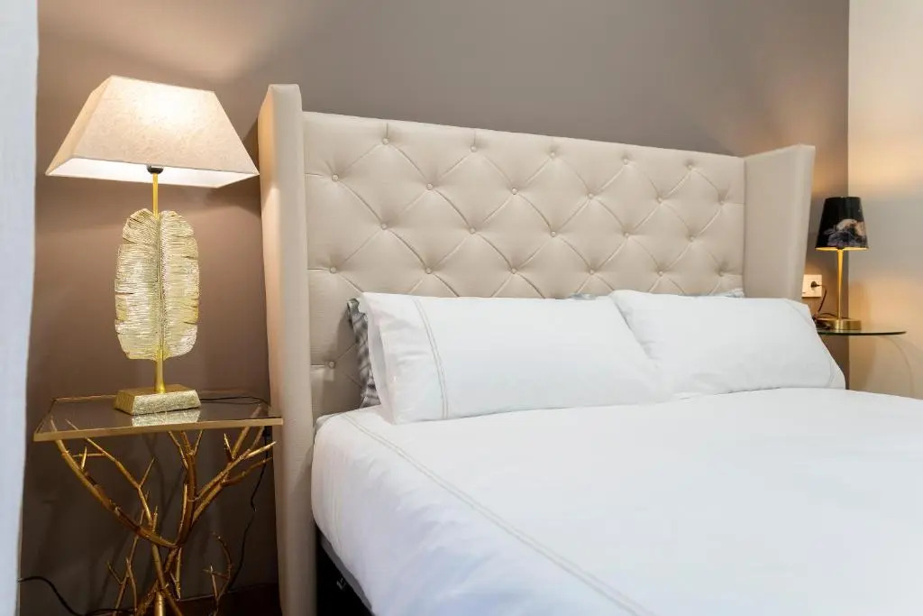 De La Guardia Suite 1