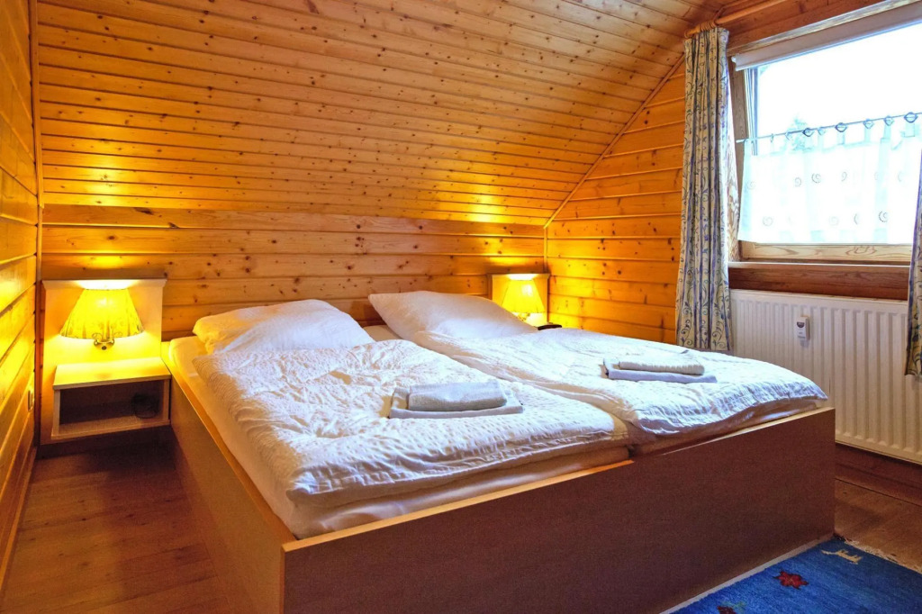in Hasselfelde with 2 bedrooms and 1 bathrooms