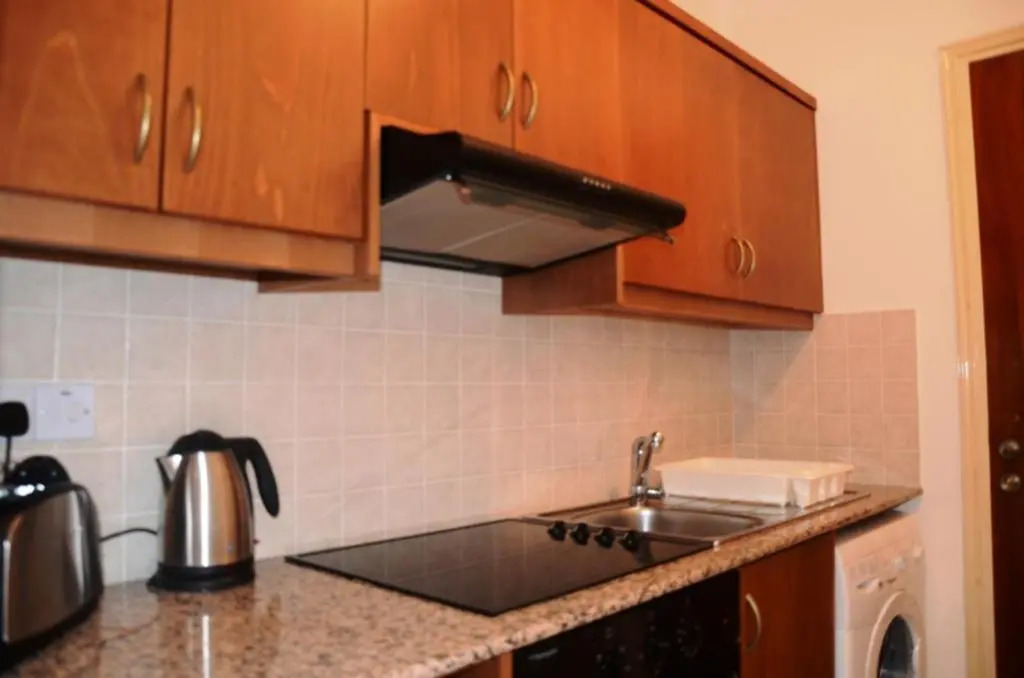 Studio with shower room E3, full kitchen, poolside, FREE WIFI