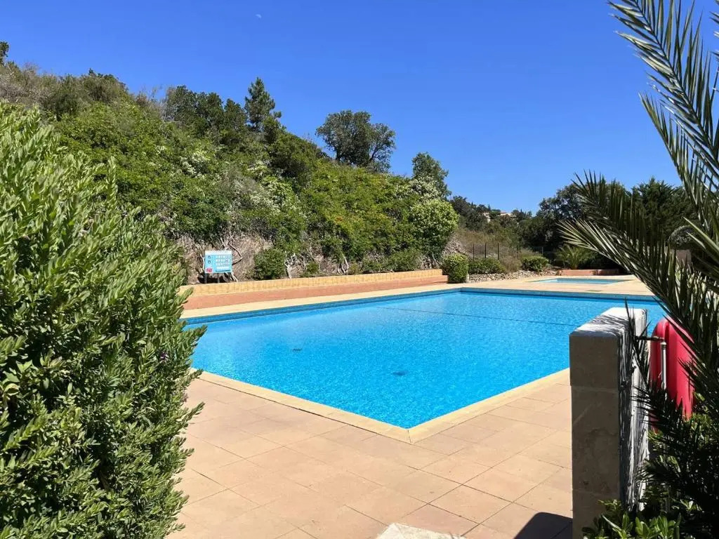 Appartement Le Lavandou, 2 pièces, 4 personnes - FR-1-251-417