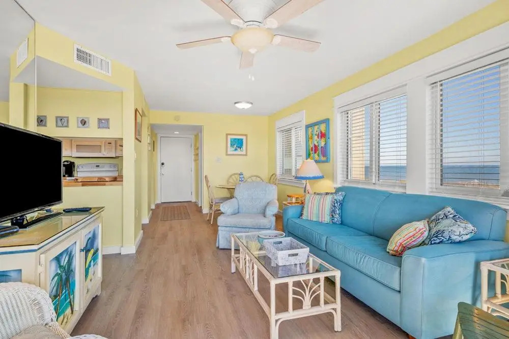 Sand Dollar Villas Unit 213 Soak Up The Sun