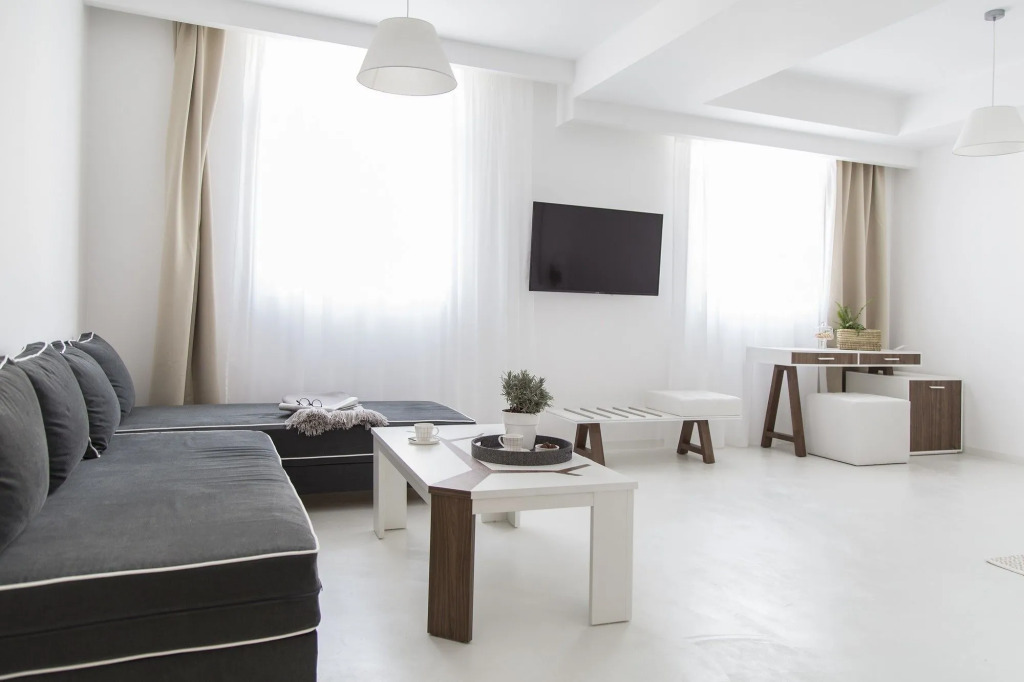 Monogram Hotel