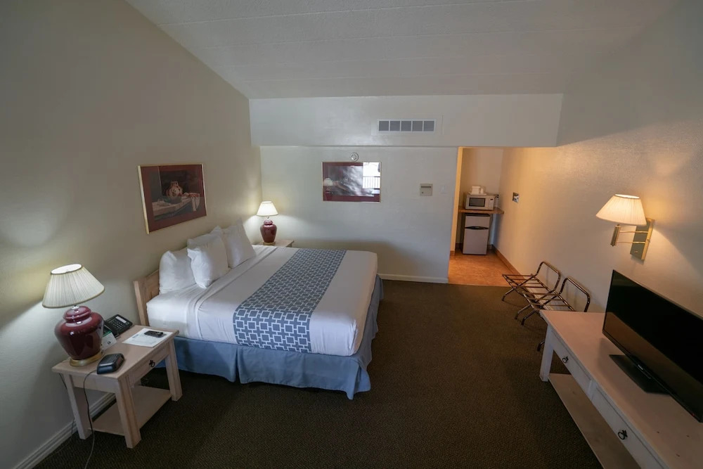 Whites City Resort