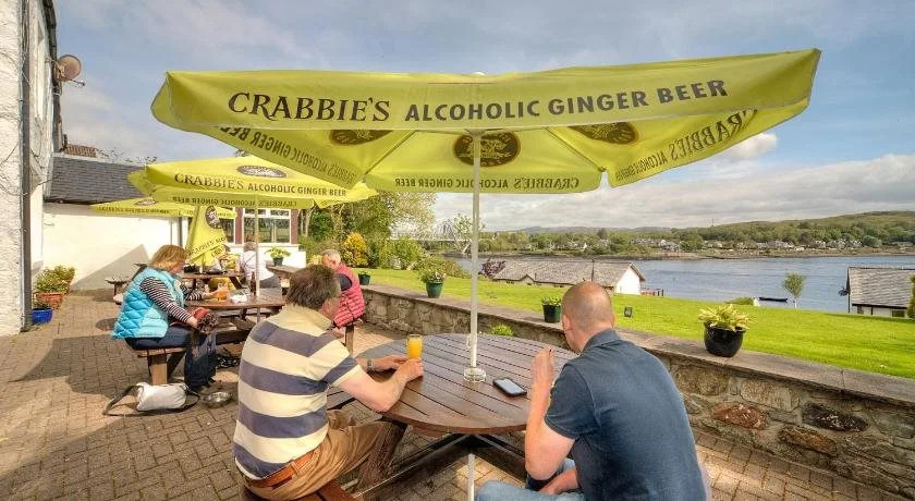 Lochnell Arms Hotel