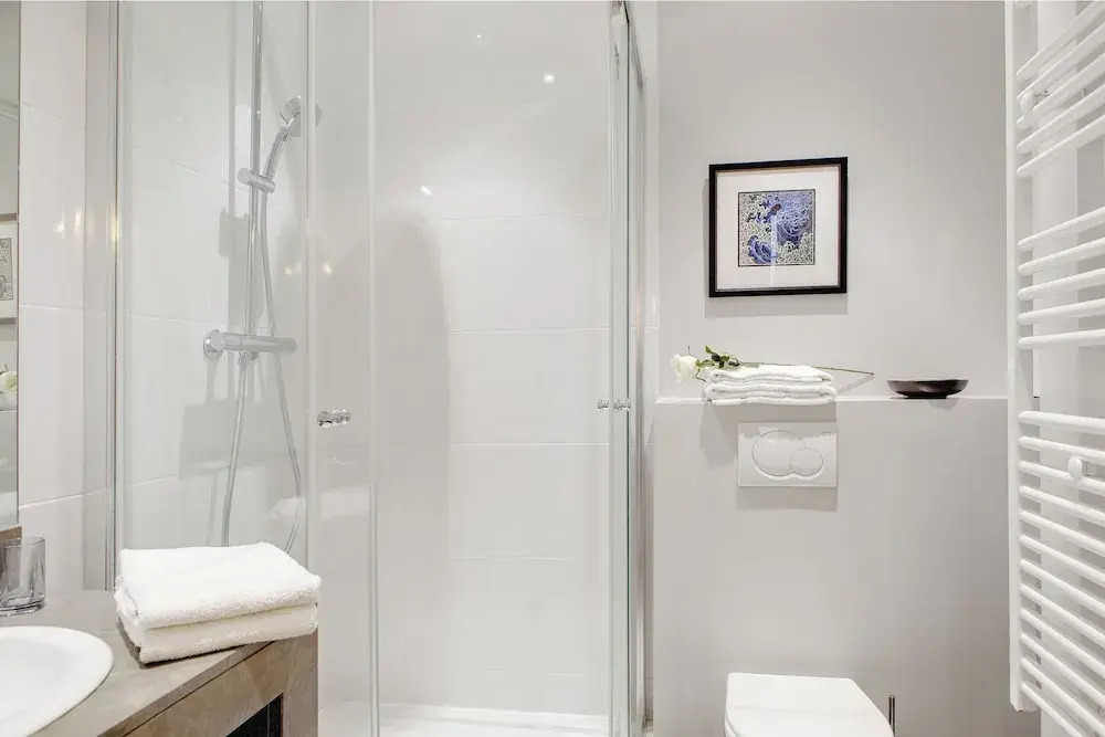 Paris Blanc Manteau Residence