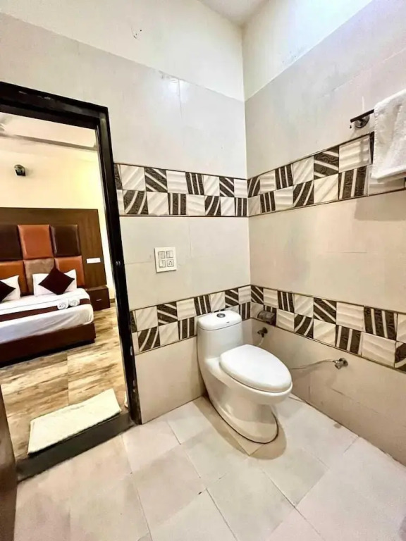 Hotel WoodCrest Chandigarh Zirakpur