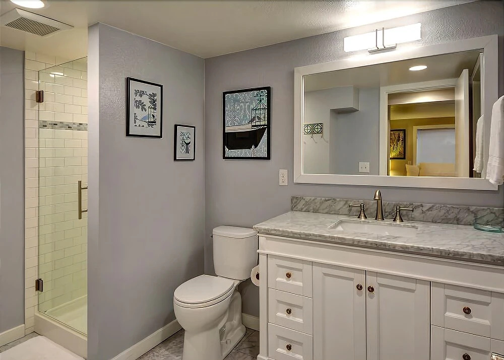 Birch Tree Cottage - Three Bedroom Home with Fireplace