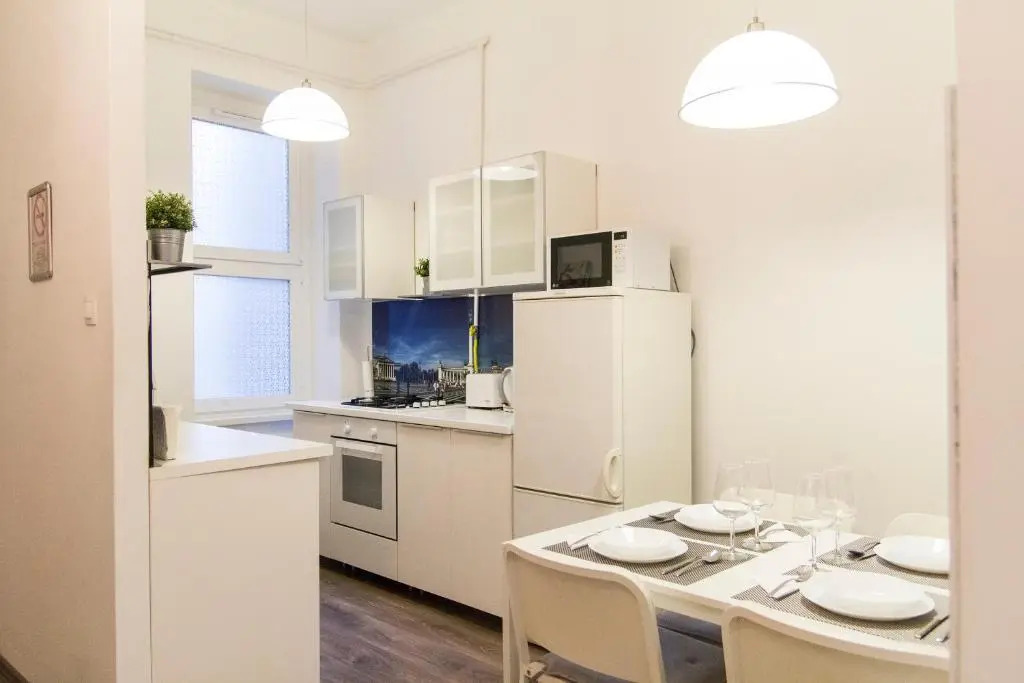 Bright 2br&Ac Apt at Astoria