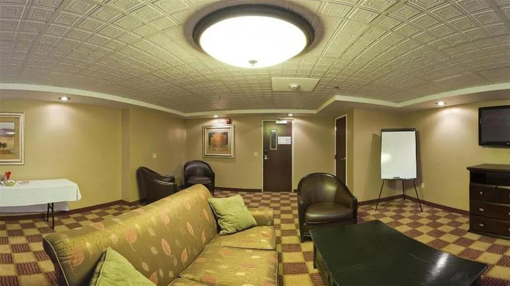 Holiday Inn Hotel & Suites Rochester - Marketplace by IHG