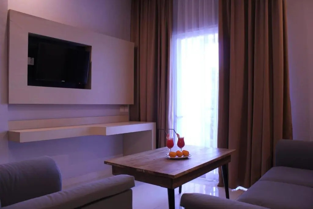 Nevada Ketapang Hotel