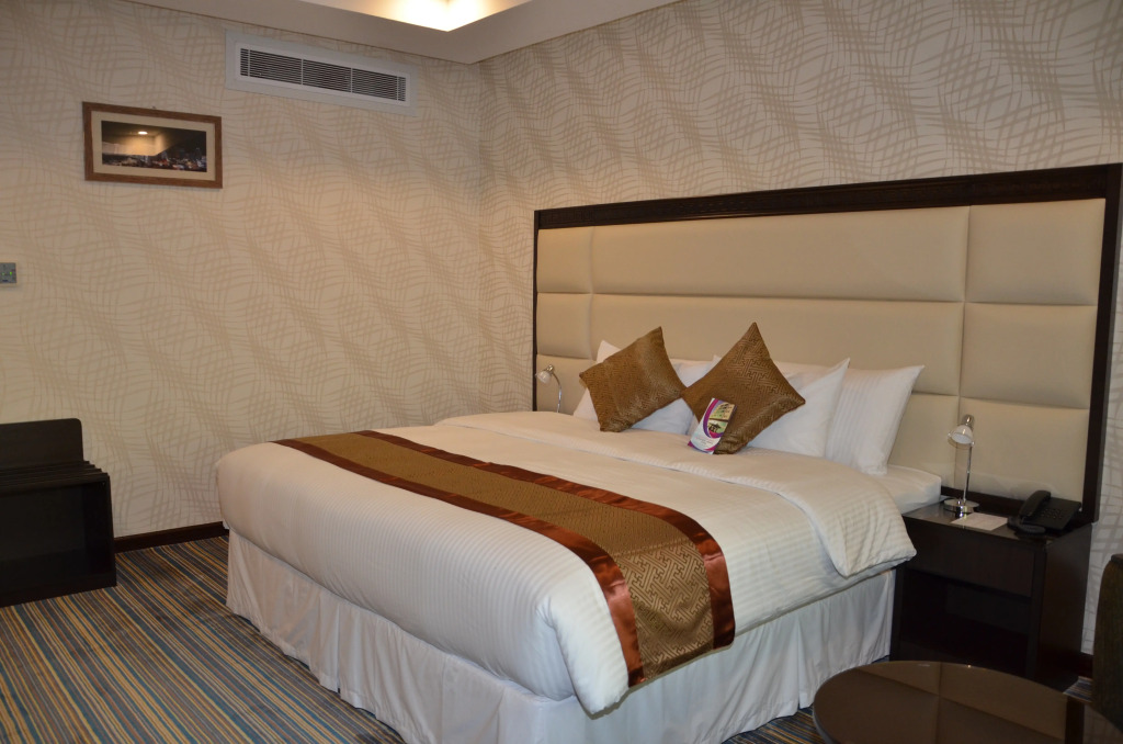 Golden Armada Hotel