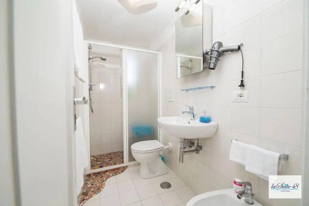 La Suite 48