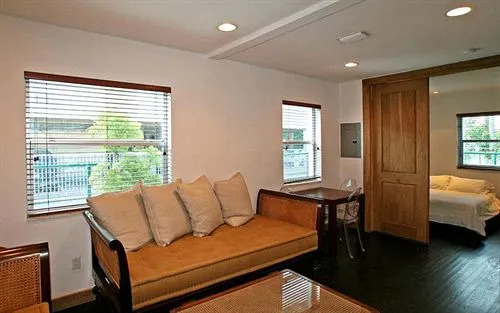 SeaStays- South Beach Apartments